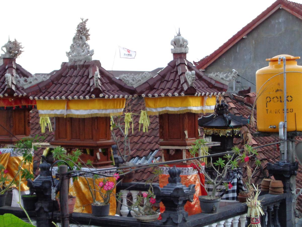 Yulia 1 Bed & Breakfast Sanur Exterior foto
