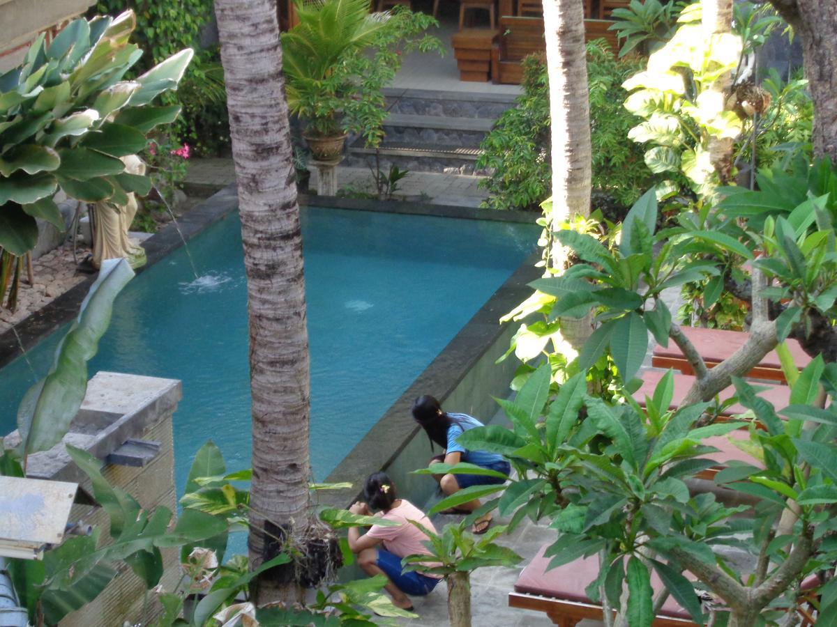 Yulia 1 Bed & Breakfast Sanur Exterior foto