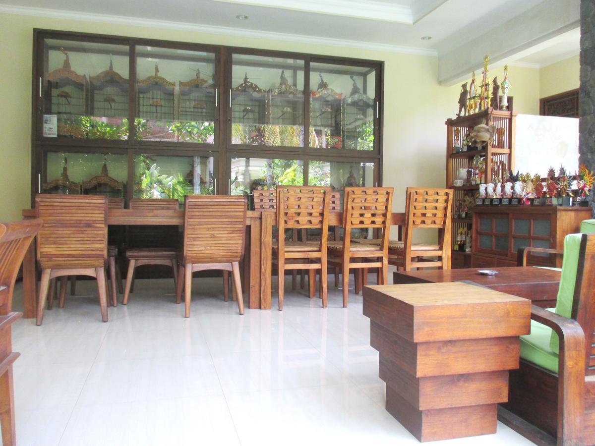 Yulia 1 Bed & Breakfast Sanur Exterior foto