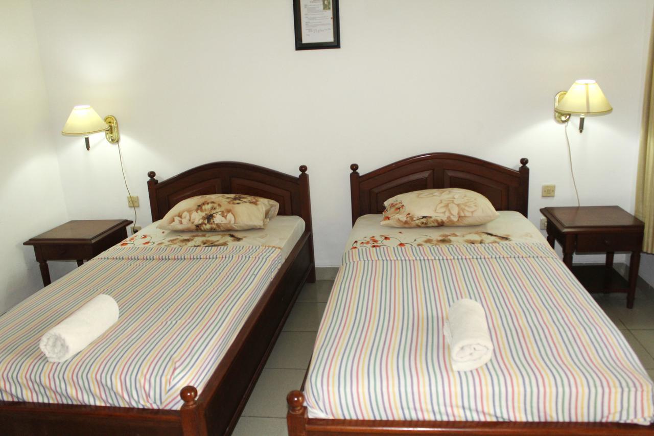 Yulia 1 Bed & Breakfast Sanur Exterior foto