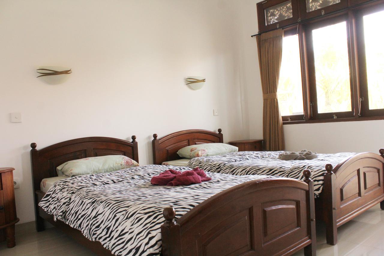 Yulia 1 Bed & Breakfast Sanur Exterior foto
