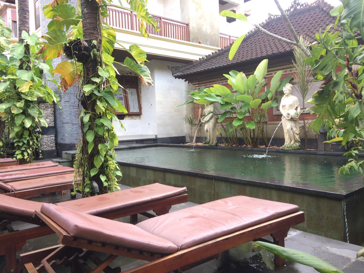 Yulia 1 Bed & Breakfast Sanur Exterior foto
