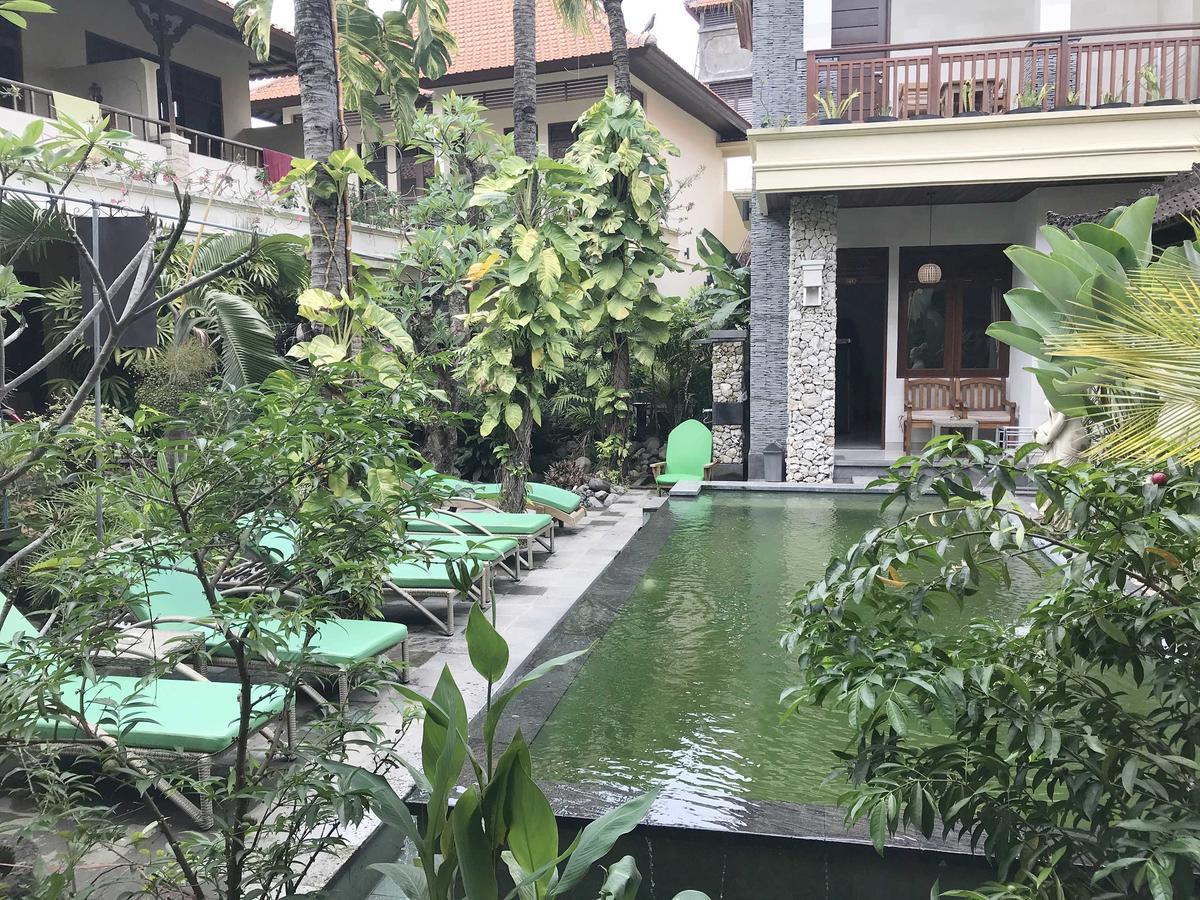 Yulia 1 Bed & Breakfast Sanur Exterior foto