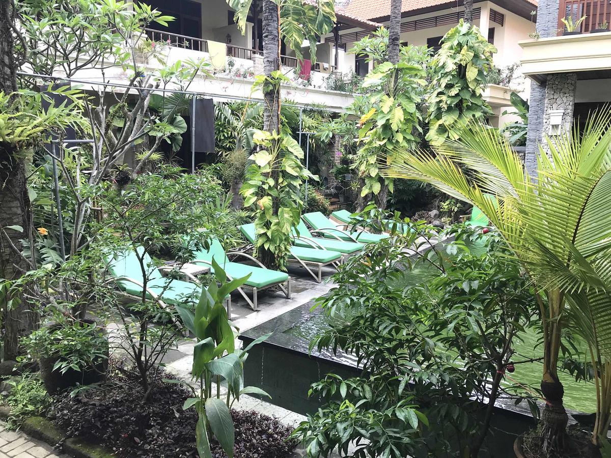 Yulia 1 Bed & Breakfast Sanur Exterior foto