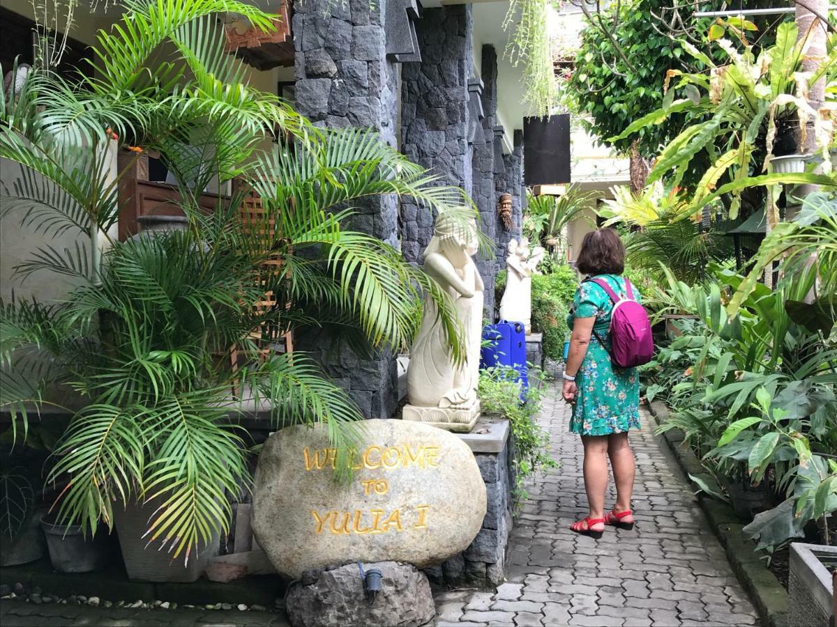 Yulia 1 Bed & Breakfast Sanur Exterior foto